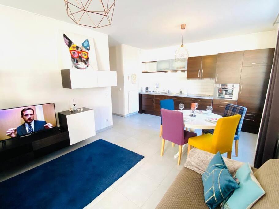 Appartement In Center With Private Terrace *